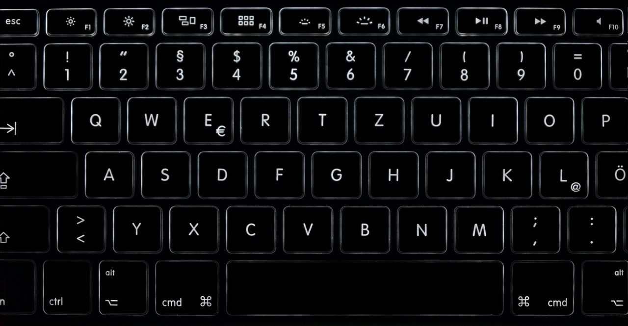 Teclado de notebook Mac com funções desbloqueadas